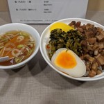 Sen no Hana - 魯肉飯はスープ付