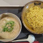 越後秘蔵麺　無尽蔵 - つけ麺白ごま味