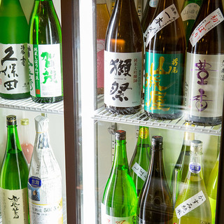 ＜季節ごとに常時約40種＞日本酒を極めるお店！