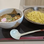 越後秘蔵麺　無尽蔵 - つけめん魚介豚骨