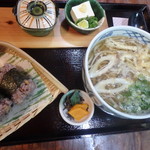 Iya Soba Momiji Tei - おにぎりも希望があれば十五穀米に変更もできます。