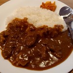 Casual dining Toritos - 牛すじカレー(680円)