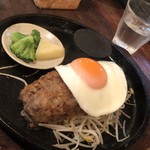 hiiragi - 目玉焼きは無料でつけられます！