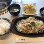 Seikou En Nakagawa Ten - 塩バラ定食＝８６０円 税込
                      （ご飯・汁物・サラダ・お漬物付）