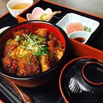 Oshokuji Dokoro Hatcho - ハ兆特性味噌カツ丼御膳