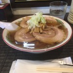 417 - チャーシュー麺(スープが綺麗)