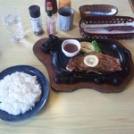 とんかつ亭 わた美 - ステーキランチ：1,000円