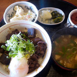 どて丼・串かつ・おおぞら - 料理写真: