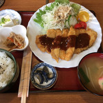 Port - とんかつ定食