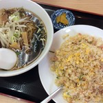 Tenko - セットメニュー ラーメンと炒飯