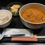 HANA - ユッケジャン定食、980円