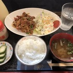 日本酒ダイニング　栄三郎 - ♪生姜焼き定食 ¥800