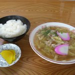 みやうち食堂 - 中華そば５００円とごはん小１００円