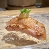 照鮨 - 料理写真:大トロ（宇和島）・炙りで・・脂が良くのっていて美味しい。このお値段でこれを頂けるのは嬉しいかも。