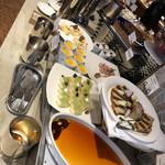 Buffet Dining Assoched - 