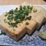 酒楽来 - 栃尾揚げ 300円(税別)(2019年9月12日撮影)