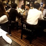 牛タン焼専門店 司 - 金曜夜、満席です！