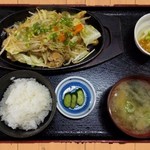 Arrow.s - 野菜炒め定食　￥878（税込）