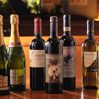 Wines from around the world are recommended to accompany exquisite Italian Cuisine dishes.