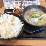 カルビ丼とスン豆腐専門店 韓丼 - 