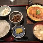 Kizan Tei Hon Ten - カツとじ定食＝６５０円 税別