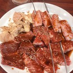 炭火焼肉 一頭牛 - 