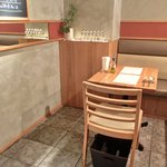 bistro K Nakameguro - 店内のテーブル席の風景です