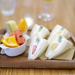 MIKI  FRUITS CAFE - 