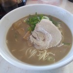 一久 - ミニラーメン・次回は普通の量にしよう( ^罒^ )v
随分前にアルクで一久の市販ラーメンを買って、あまりの不味さに一久ラーメンさんを敬遠してたけど、食べログで、川上店は美味しい♪...と!正解でした。