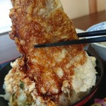 Shokujidokoro Kaikou - しゃも天丼の、大きなしゃも