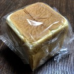 Shoku Pan Senmonten Takashou Kitashinchi Eki Naka Ten - 湯種食パン1斤 430円