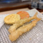 Maguro to Tempura Teishoku Ginpachi - 