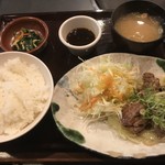 Shoki Kasuga Ten - 日替り定食＝５００円 税込
                        上みすじのサイコロステーキ