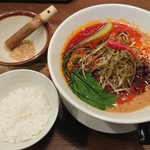 Sichuan Tantan-men Akai Kujira Akasaka Ten - 小ご飯はお茶碗半分