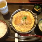 庄屋 - カツとじ定食（780円）