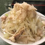 Ramen Jiro Shinjuku Kotakibashi Dori Ten - ぶた入り