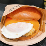 eggslut Shinjuku Sazanterasu Ten - 