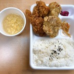 Karaage Senmon Happi Shoten Nirasaki Ten - あいもり唐揚げ弁当(醤油＋うま塩)