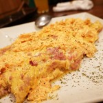 OKIRAKU - コンビーフハッシュのチーズオムレツ