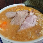 Menya Shokudo Ajito - 味噌ラーメン大盛り、TPチャーシュー。