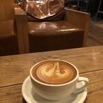 STREAMER COFFEE COMPANY SHIBUYA - カフェラテ¥６００