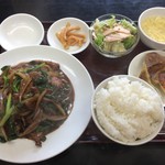 上海飯店 - レバニラ炒め定食