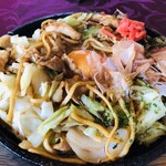 Yamashiro Golf Club - 鉄板焼きそば (たまご入り) 1200円