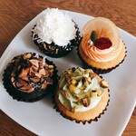 Zoe Cupcakes And Cafe - 