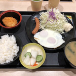 Matsu no Ya Handa Ten - ソーセージエッグ定食400円選べる小鉢はコロッケ！