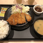 Matsu no Ya Handa Ten - 得朝ロースカツ定食400円。