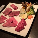 Sumibi Yakiniku Hiyoriya - 