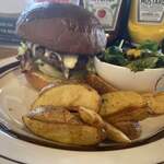 BELLOWS BURGER - 