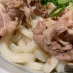 Jikasei Sanuki Udon to Niku Shinbashi Jinza - コシのあるうどん