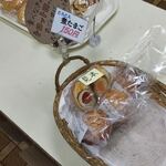 パンと菓子 旭屋 - 